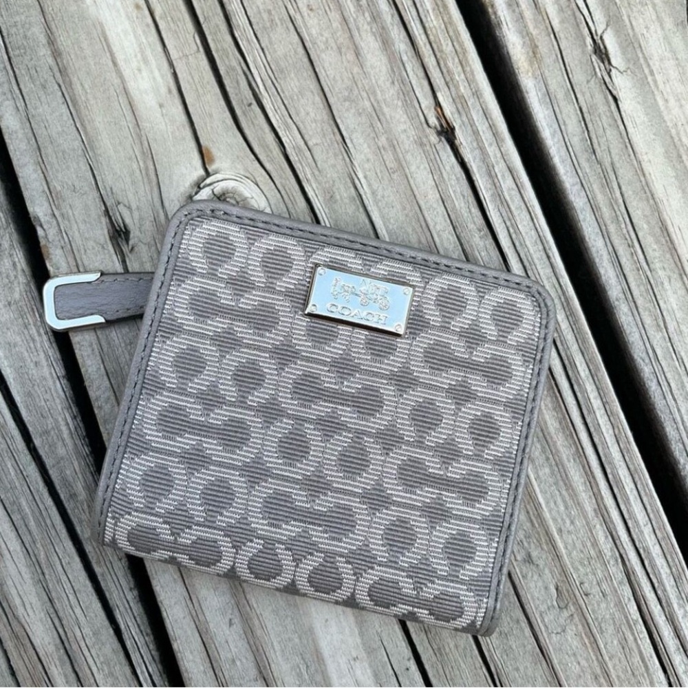 Coach Madison Needlepoint Op Art Shoulder Bag and Wallet Duo - Picture 13 of 13